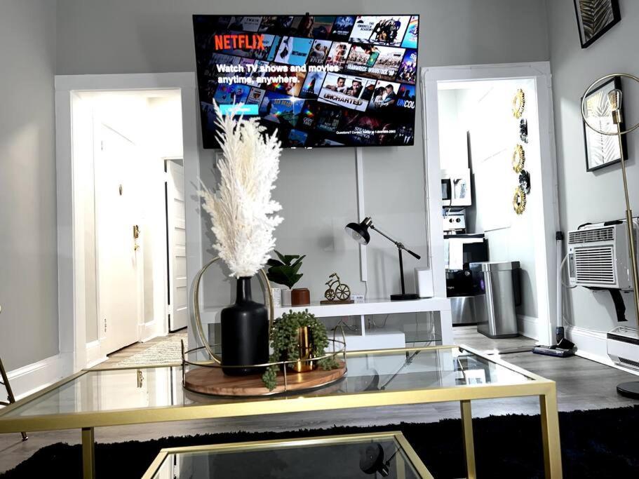 Stylish 1Br Unit W/Free Parking-Walk To Metro Apartment Washington Ngoại thất bức ảnh